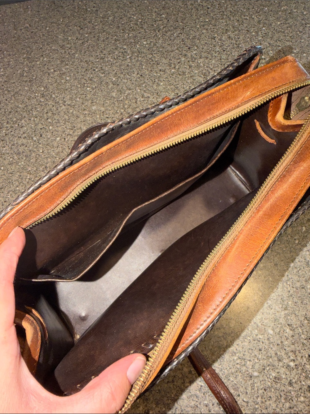 Hand-Tooled Floral Leather Satchel Vintage - Picture 4 of 4